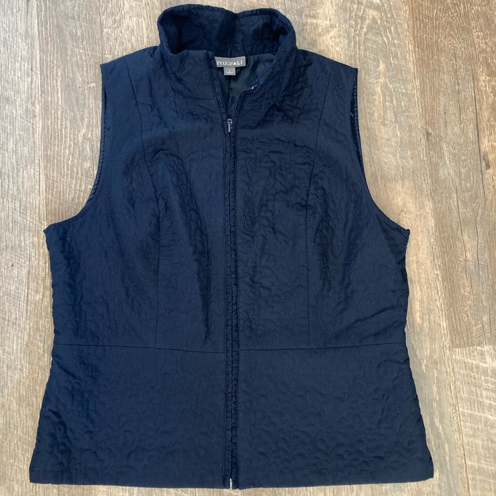 ROZ & ALI | Embroidered Navy Blue Full Zip Vest
